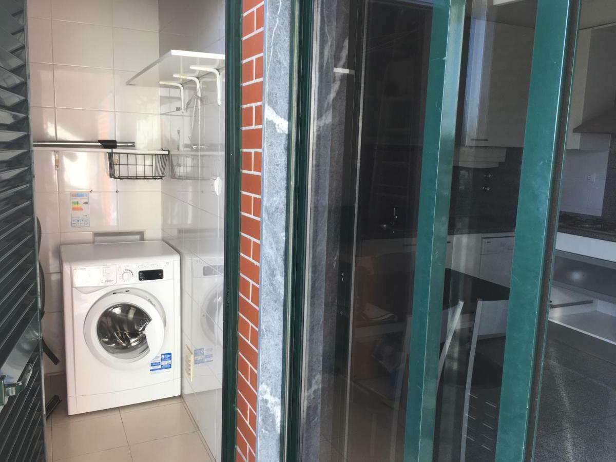 Apartamento novo muito confortável com vista Rio Algés Exterior foto